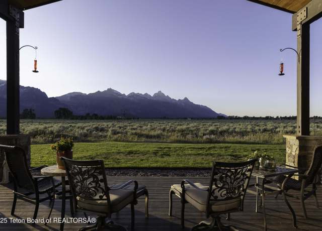 Property at 580 Moulton Rd, Jackson, WY 83001, 3 beds, 3.5 baths