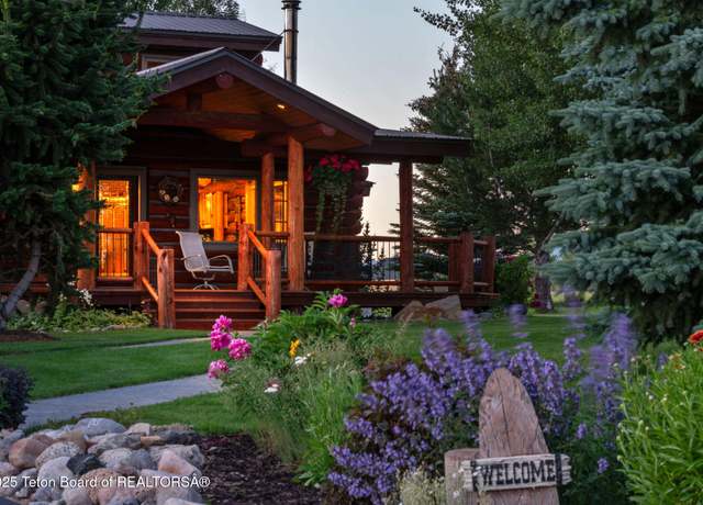 Property at 5100 Country Dr, Victor, ID 83455, 2 beds, 1.5 baths