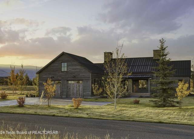 Property at 1329 Wood Lily Dr, Driggs, ID 83422, 4 beds, 4.5 baths