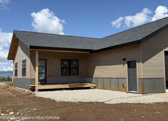 Property at 668 Palisade Trl, Driggs, ID 83422, 3 beds, 2 baths