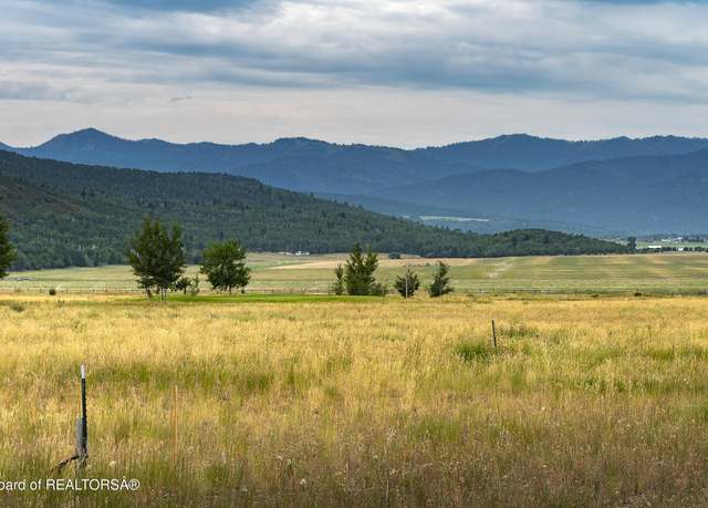 Property at 566 Royal Elk Cir, Victor, ID 83455