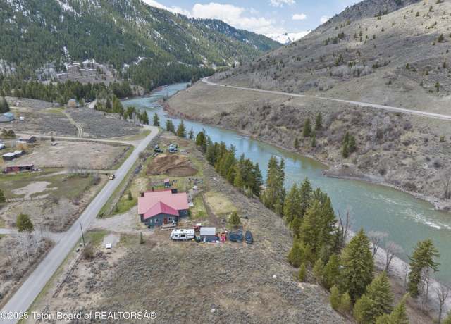 Property at 12125 S Hoback Junction South Rd, Jackson, WY 83001, 6 beds, 3 baths
