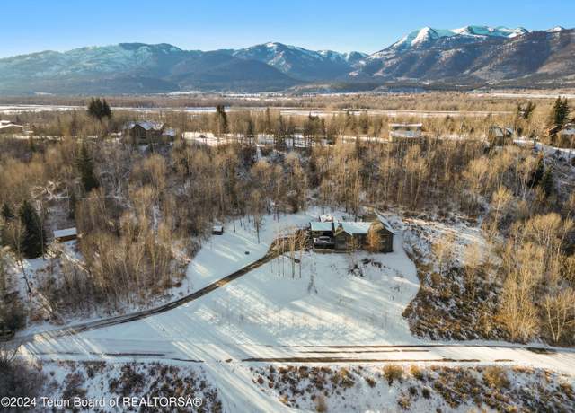 Property at 655 N Meadowlark Rd, Jackson, WY 83001, 4 beds, 4.5 baths