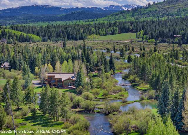 Property at 590 S Sandhill Crane Rd, Wilson, WY 83014, 4 beds, 4.5 baths