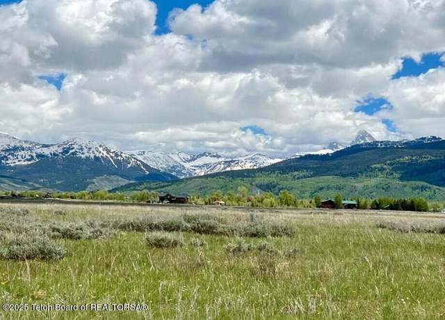 Property at 1105 Pawnee Rd, Driggs, ID 83422