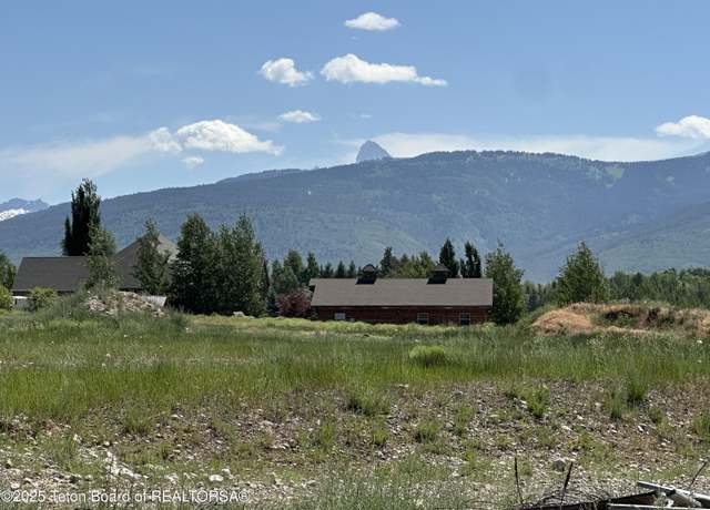 Property at 110 Sagewood Dr, Driggs, ID 83422