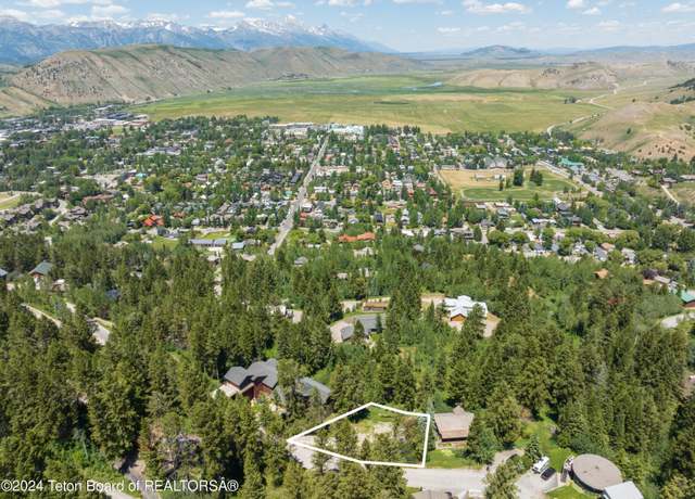 Property at 900 Snow King Dr, Jackson, WY 83001