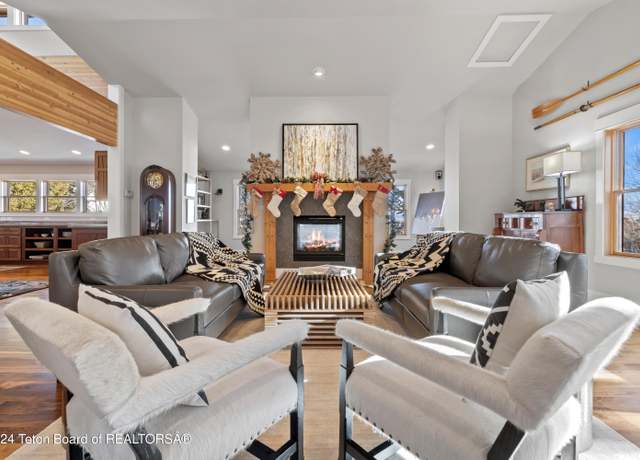 Property at 3470 W Mccollister Dr, Teton Village, WY 83025, 6 beds, 3.5 baths