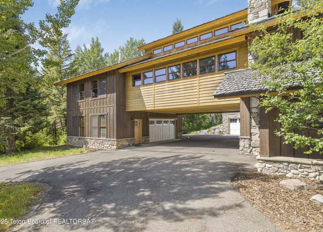 Property at 3470 W Mccollister Dr, Teton Village, WY 83025, 6 beds, 3.5 baths