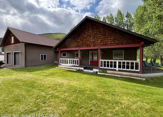 Property at 125 Wagon Rut Ln, Auburn, WY 83111, 3 beds, 2.5 baths