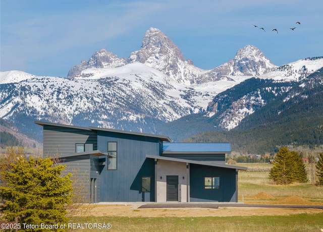 Property at 1404 Canyon Sunrise, Driggs, ID 83422, 4 beds, 4.5 baths