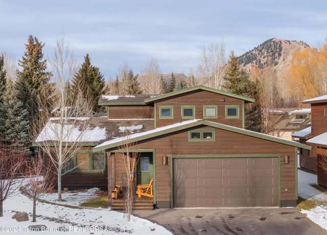 Property at 3155 W King Eider Rd, Jackson, WY 83001, 3 beds, 2.5 baths