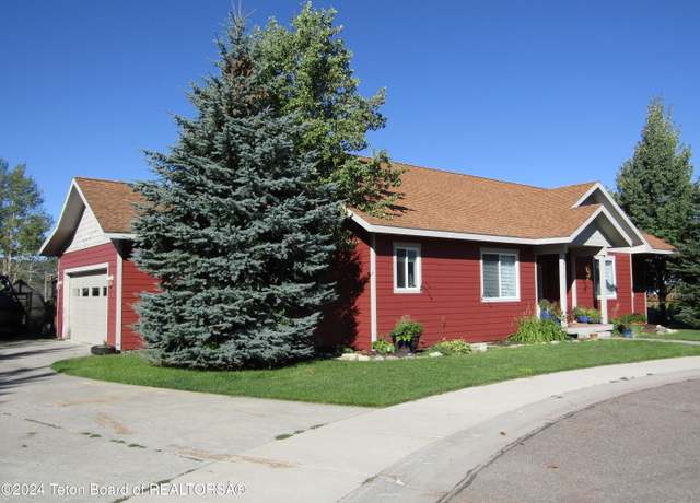 Property at 8972 Avery Dr, Victor, ID 83455, 6 beds, 3 baths