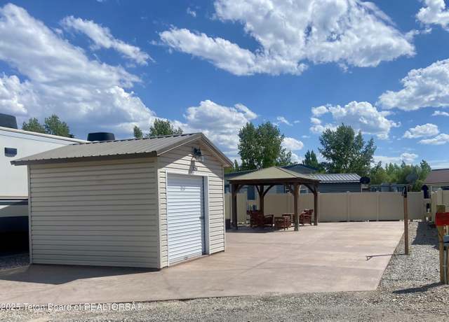Property at 226 Oxbow Dr, Thayne, WY 83127