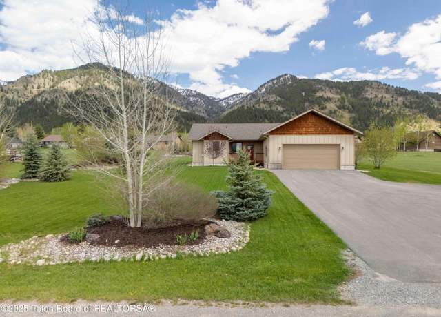 Property at 101 Alta Dr, Star Valley Ranch, WY 83127, 3 beds, 2 baths