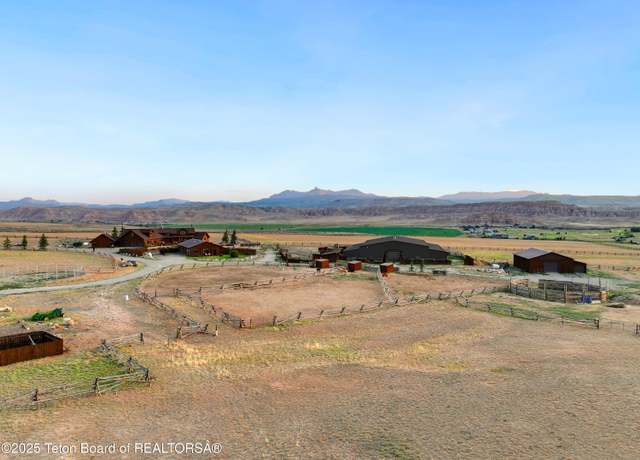 Property at Table Top Dr, Dubois, WY 82513, 11 baths