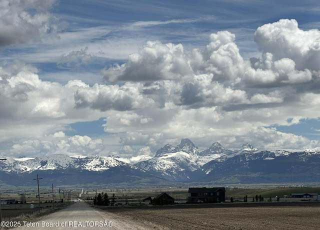 Property at 8249 Fawn Ln, Tetonia, ID 83452
