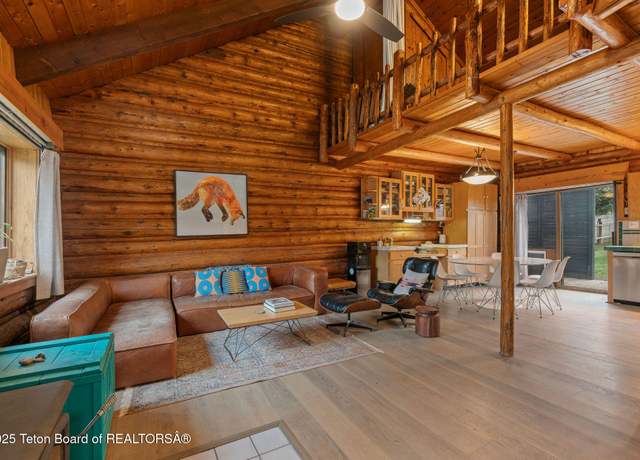 Property at 1665 E J-w Dr, Hoback Jct., WY 83001, 3 beds, 2 baths