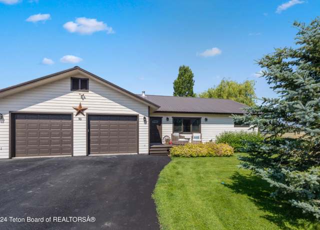 Property at 39 Columbine St, Alpine, WY 83128, 3 beds, 2 baths
