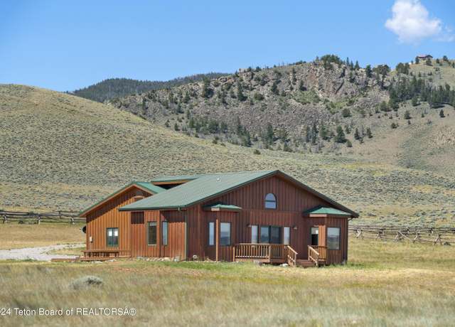 Property at 28 Table Top Dr, Dubois, WY 82513, 3 beds, 2 baths