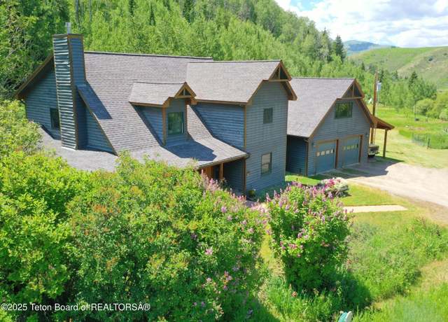 Property at 7650 Porcupine Rd, Jackson, WY 83001, 3 beds, 2 baths