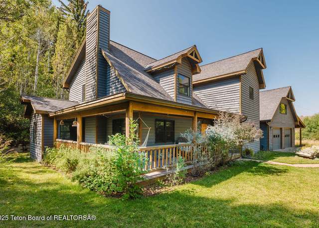 Property at 7650 Porcupine Rd, Jackson, WY 83001, 3 beds, 2 baths