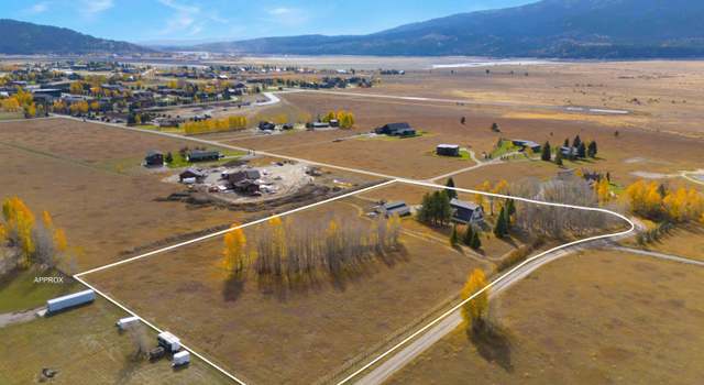 Photo of 235 Palisades Dr, Alpine, WY 83128