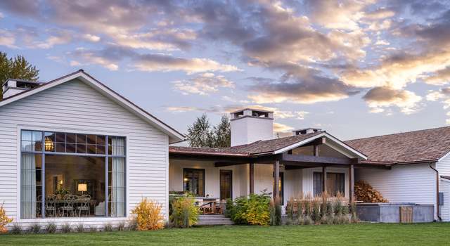 Photo of 5025 Shoshone Dr, Wilson, WY 83014