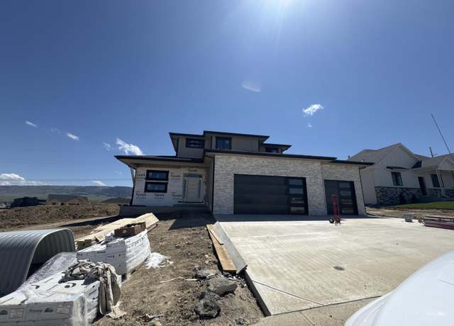 Property at 2685 Berkshire Way, Casper, WY 82609, 3 beds, 2.5 baths