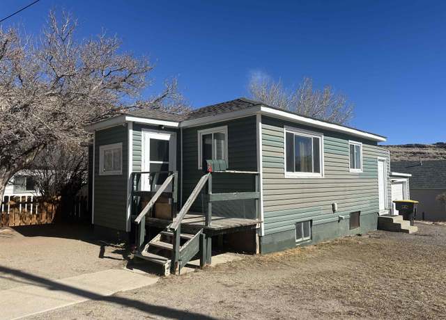 Property at 1221 Nieman St, Rawlins, WY 82301, 2 beds, 1 bath