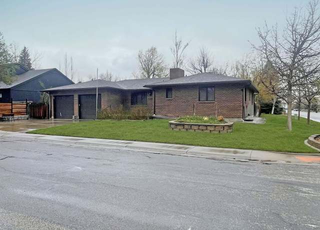 Property at 5130 E 18 St, Casper, WY 82609, 4 beds, 3.5 baths