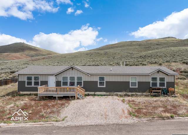Property at 341 Green River Cir, Evanston, WY 82930, 4 beds, 2 baths