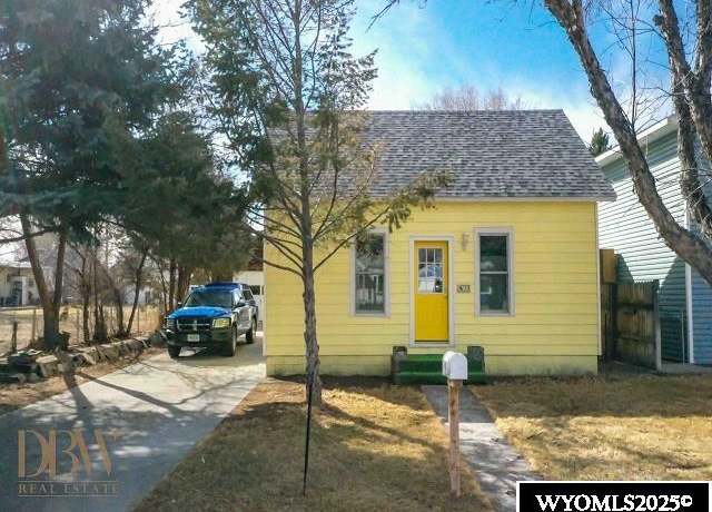 Property at 1314 Pulliam Ave, Worland, WY 82401, 3 beds, 2 baths