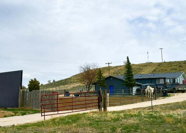 Property at 5421 S Okeepa, Casper, WY 82604, 3 beds, 1.75 baths