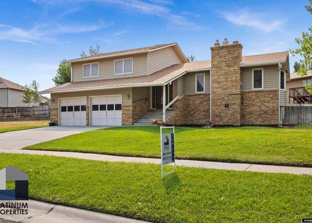Property at 3541 Eagle Dr, Casper, WY 82604, 3 beds, 2.5 baths