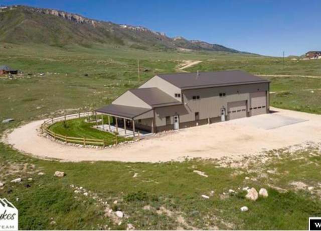 Property at 8404 Old Relic Rd, Casper, WY 82609, 1 bed, 1.75 baths