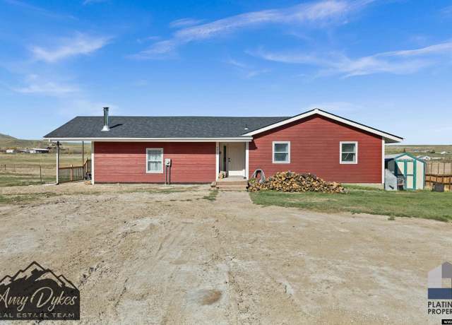 Property at 6016 S Okeepa, Casper, WY 82604, 3 beds, 1.75 baths