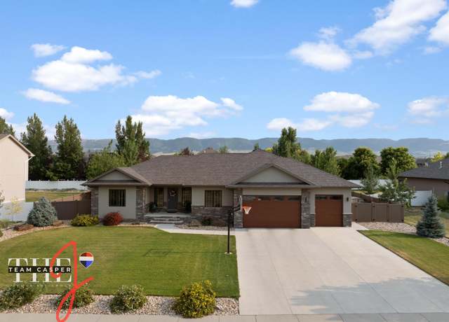Property at 4423 E 21st St, Casper, WY 82609, 5 beds, 3 baths
