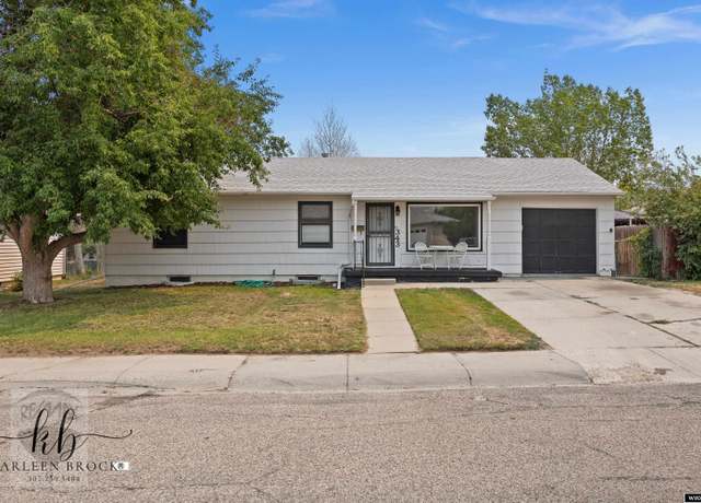 Property at 343 Trigood Dr, Casper, WY 82609, 3 beds, 2 baths
