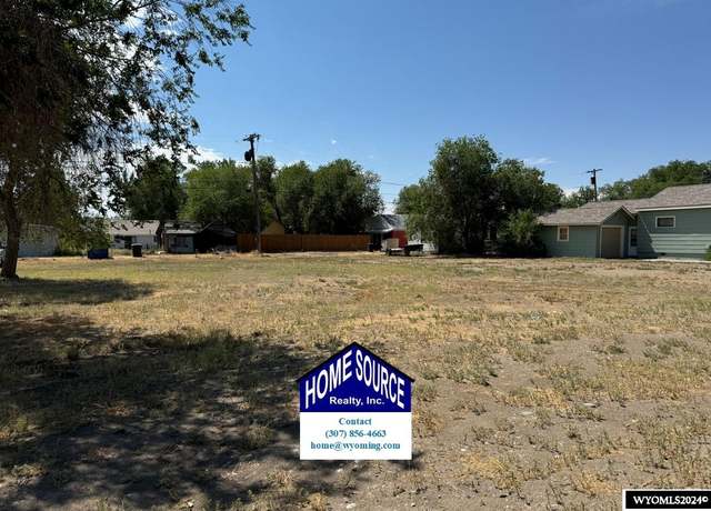 Property at 109 W Adams Ave, Riverton, WY 82501