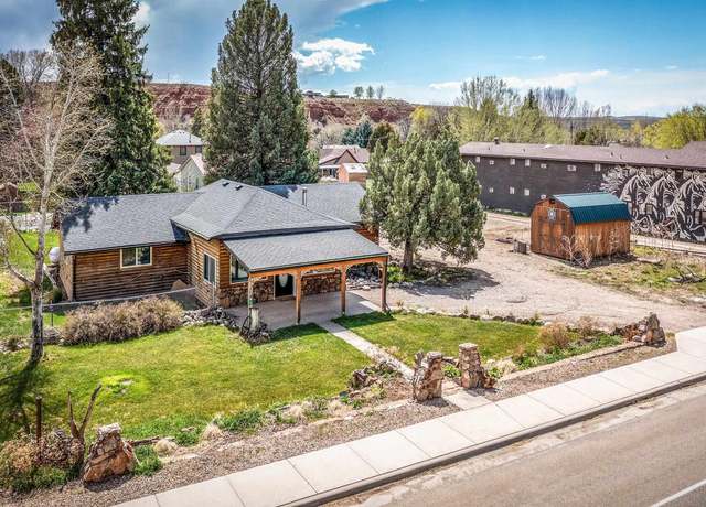 Property at 422 2nd St, Ten Sleep, WY 82442, 2 beds, 1 bath