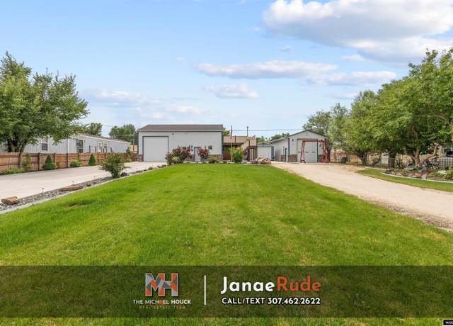 Property at 252 N 4th Ave, Mills, WY 82644, 1 bed, 1.5 baths