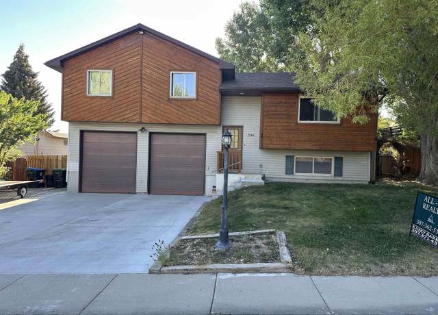 Property at 1240 Midwest Dr, Green River, WY 82935, 3 beds, 3 baths