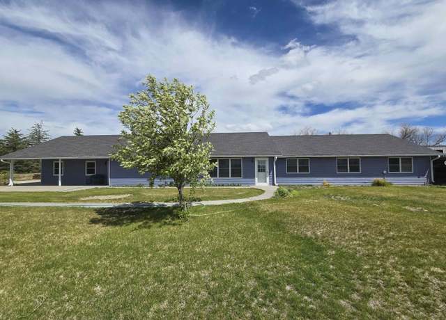 Property at 200 Cactus Dr, Torrington, WY 82240, 5 beds, 2 baths