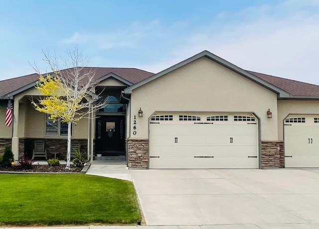 Property at 1260 Fawn Circle Cir, Green River, WY 82935, 5 beds, 3 baths