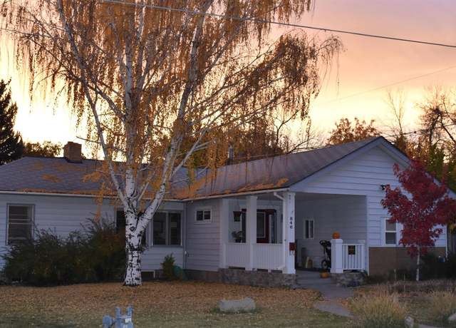 Property at 846 S 4th St, Lander, WY 82520, 4 beds, 2 baths