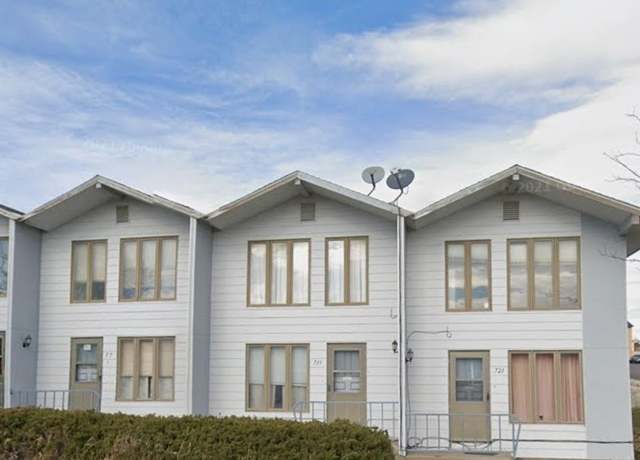 Property at 715 E Murray St, Rawlins, WY 82301, 8 beds, 6 baths