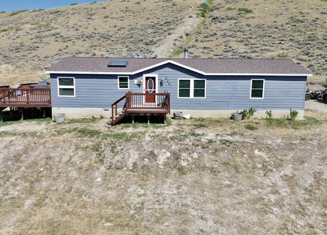 Property at 5607 Okeepa Rd, Casper, WY 82604, 3 beds, 2.5 baths
