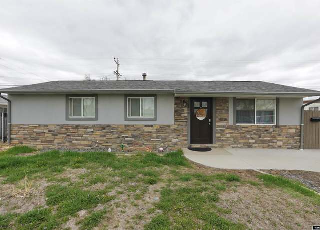 Property at 1809 Brigham Young Ave, Casper, WY 82604, 3 beds, 1 bath