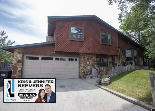 Property at 1659 Begonia St, Casper, WY 82604, 5 beds, 3 baths